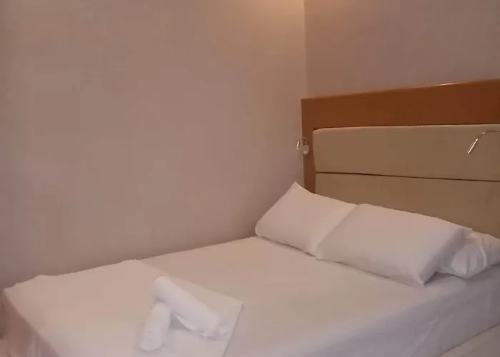 Condotel Near Naia Terminals Apartahotel Manila